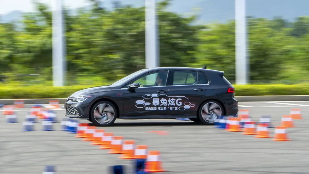试驾高尔夫gtievo,17款高尔夫gti2.0t试驾