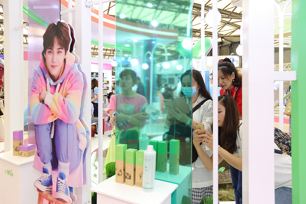 雅芳小鲜籽重磅发布,雅芳小鲜籽系列怎么样