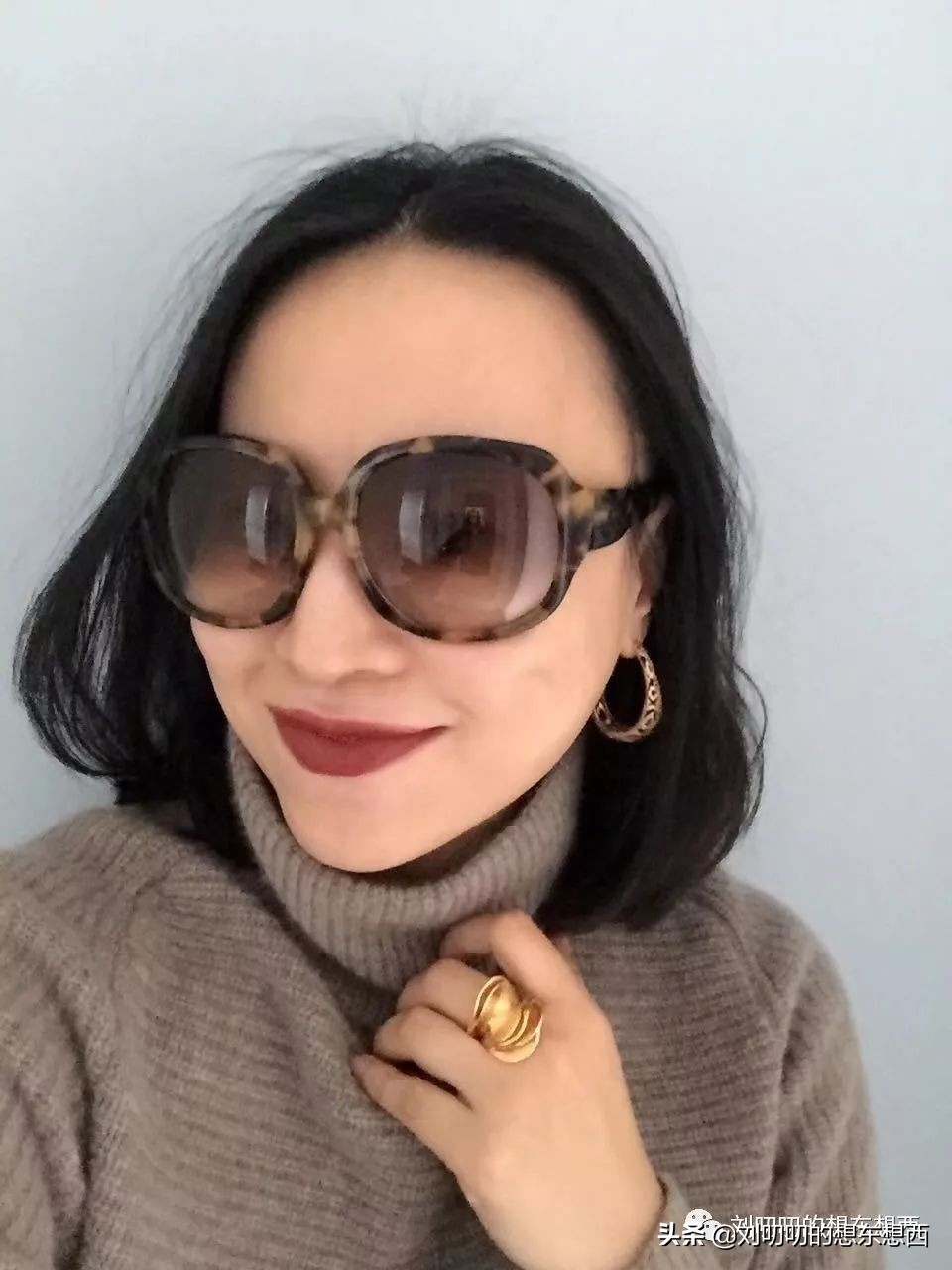 春季套头超薄羊绒衫搭配,夹克式羊绒外套怎么搭配