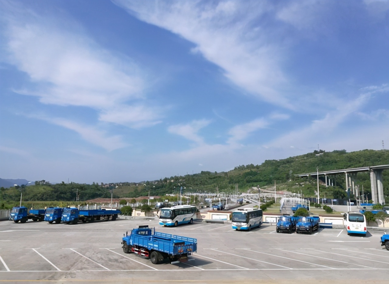 b2驾驶证扣了3分可以学法减分吗,b2驾驶证扣3分可以考摩托车证吗