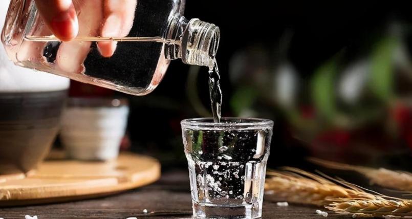 白酒鉴别老酒的方法,买白酒顺口溜大全