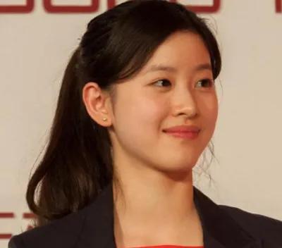 章泽天有3次人生重要选择,章泽天要对自己有正确的认知