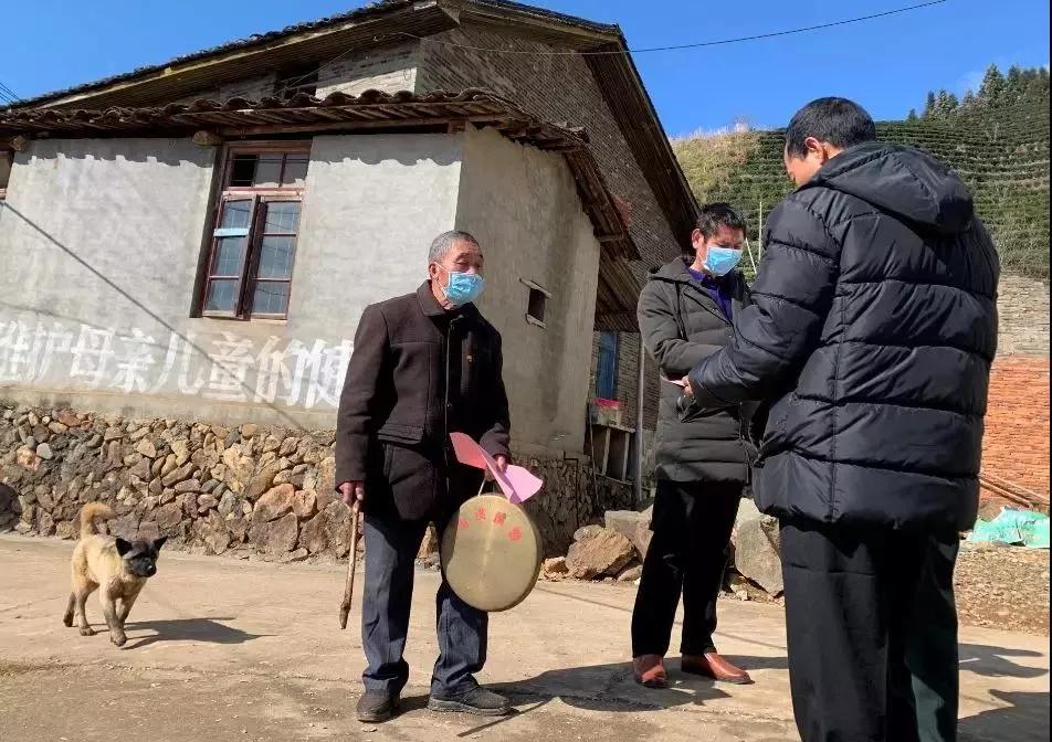 战疫一线党旗红,抗疫一线党旗红新罗篇