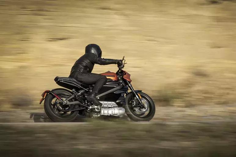 杜卡迪对比哈雷,哈雷杜卡迪川崎哪个好