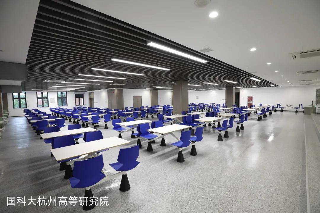 《面对面》X徐耀平：创造校园新时尚恒丰家具