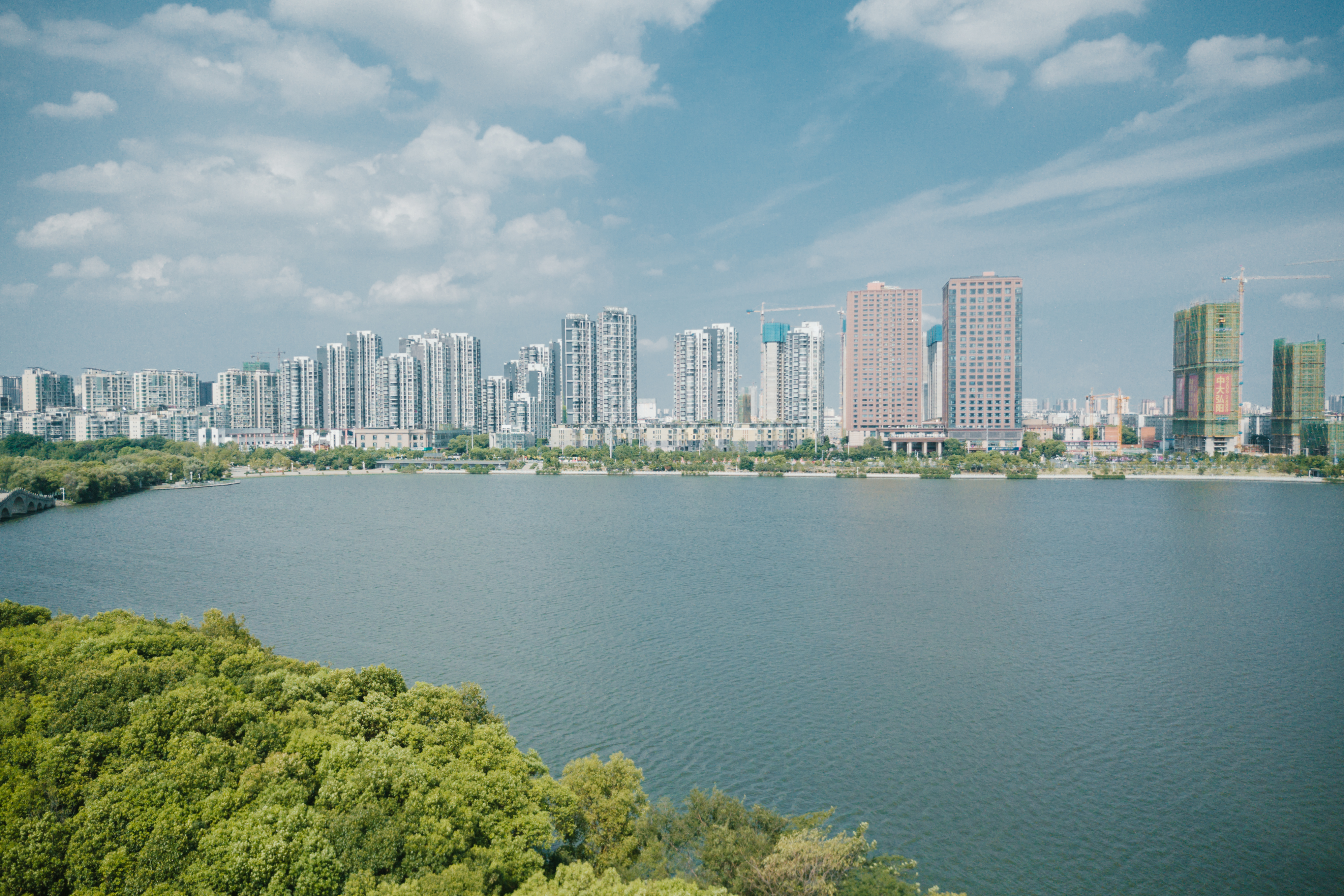 南昌之星摩天轮讲解,南昌之星摩天轮下面有什么玩