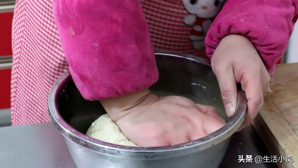 怎么炸软麻花里软外酥,炸出香脆的麻花