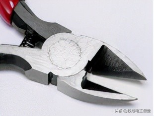 电工常用电气设备常识,常用电工工具的使用方法注意事项