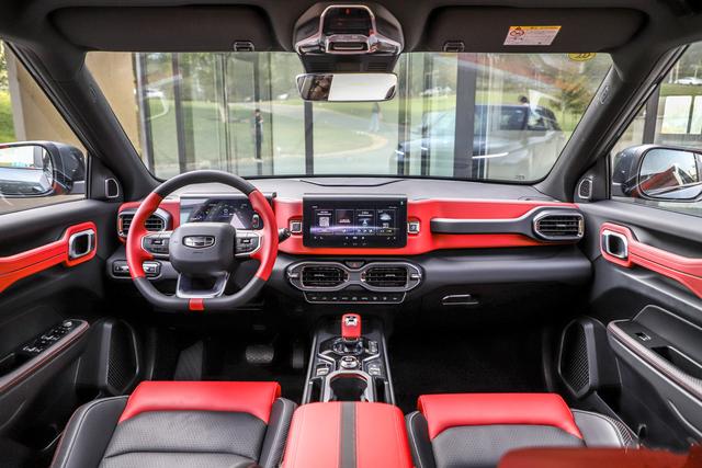 吉利果然没有食言!小路虎上市,177Ps配智能滑行,售价还亲民