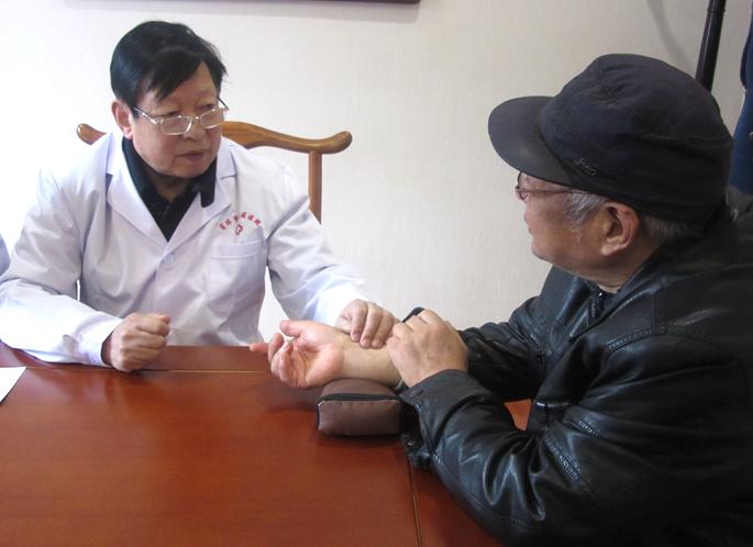 沈舒文坐诊,陕西名老中医沈舒文