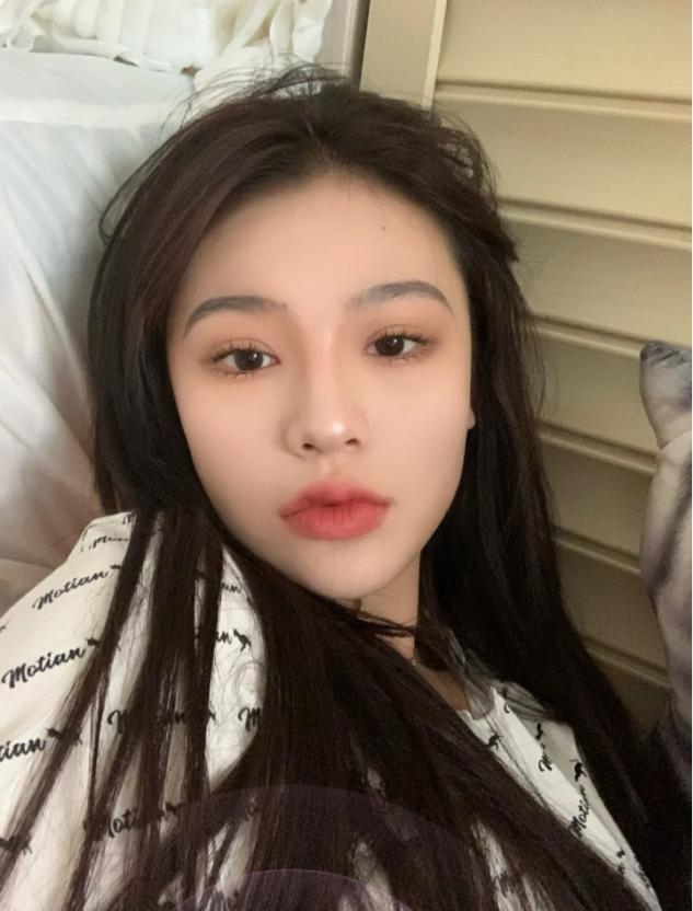 妮维雅身体乳双管焕白测评,身体乳推荐秋冬干皮妮维雅