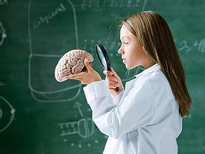 丈夫睡觉不老实，妻子脸上“挂彩”……睡眠专家揭秘背后原因