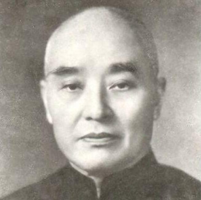 86年荣氏家族齐聚人民大会堂，*小平邓**：你们如杨家将，护国有功
