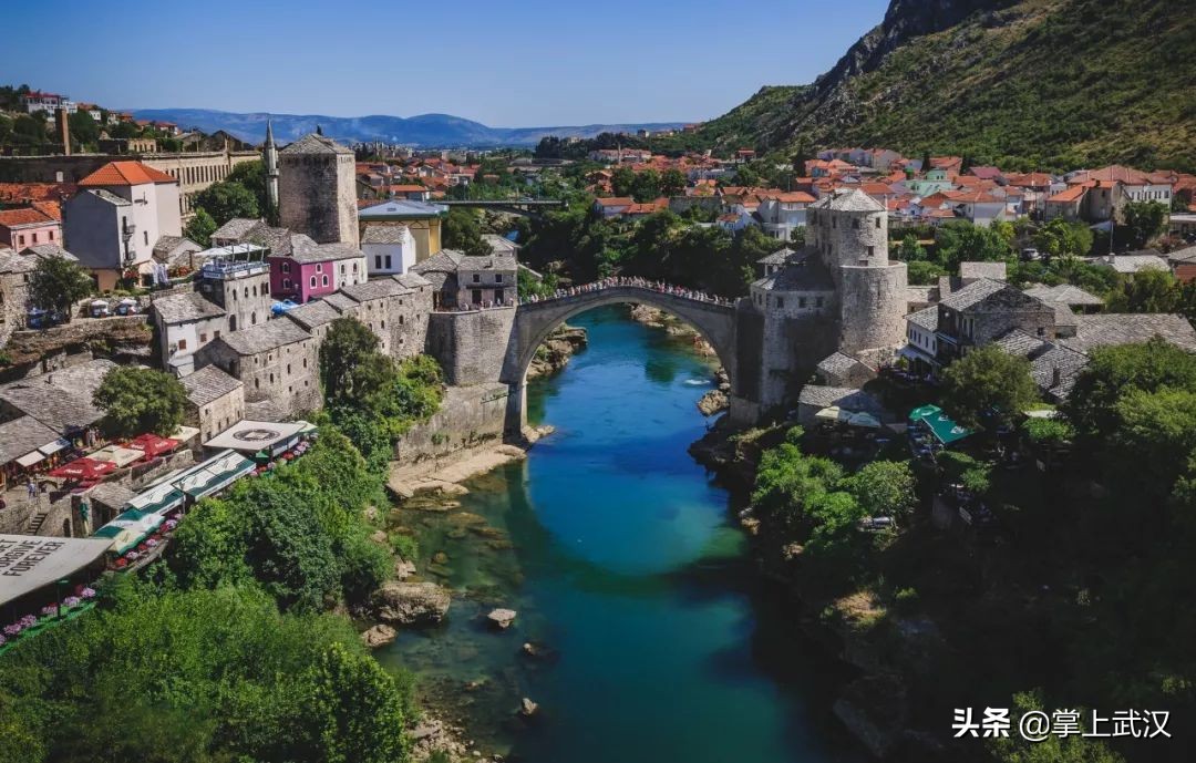 武汉出国旅游团免签,中国免签6国第一批来华的游客