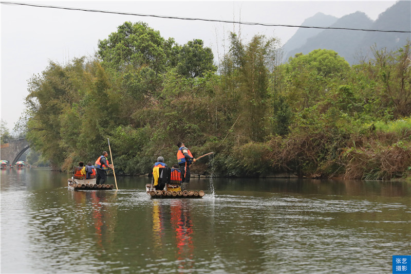阳朔遇龙河8人船打水筏漂流,阳朔遇龙河竹筏八人筏