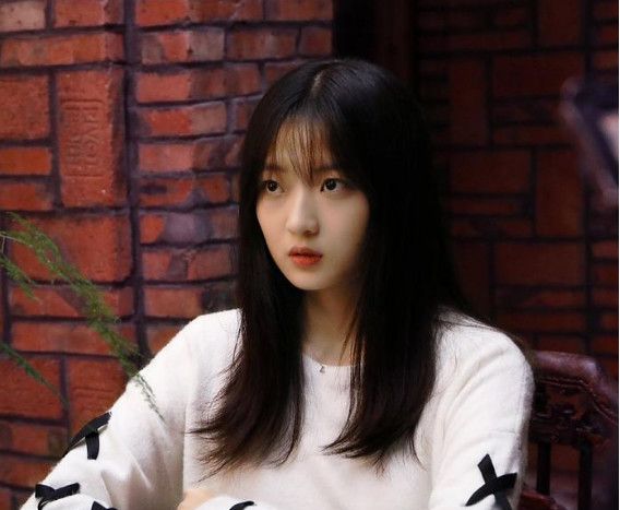 毕雯珺发现鞠婧祎女扮男装花絮,漂亮书生鞠婧祎向毕雯珺撒娇花絮