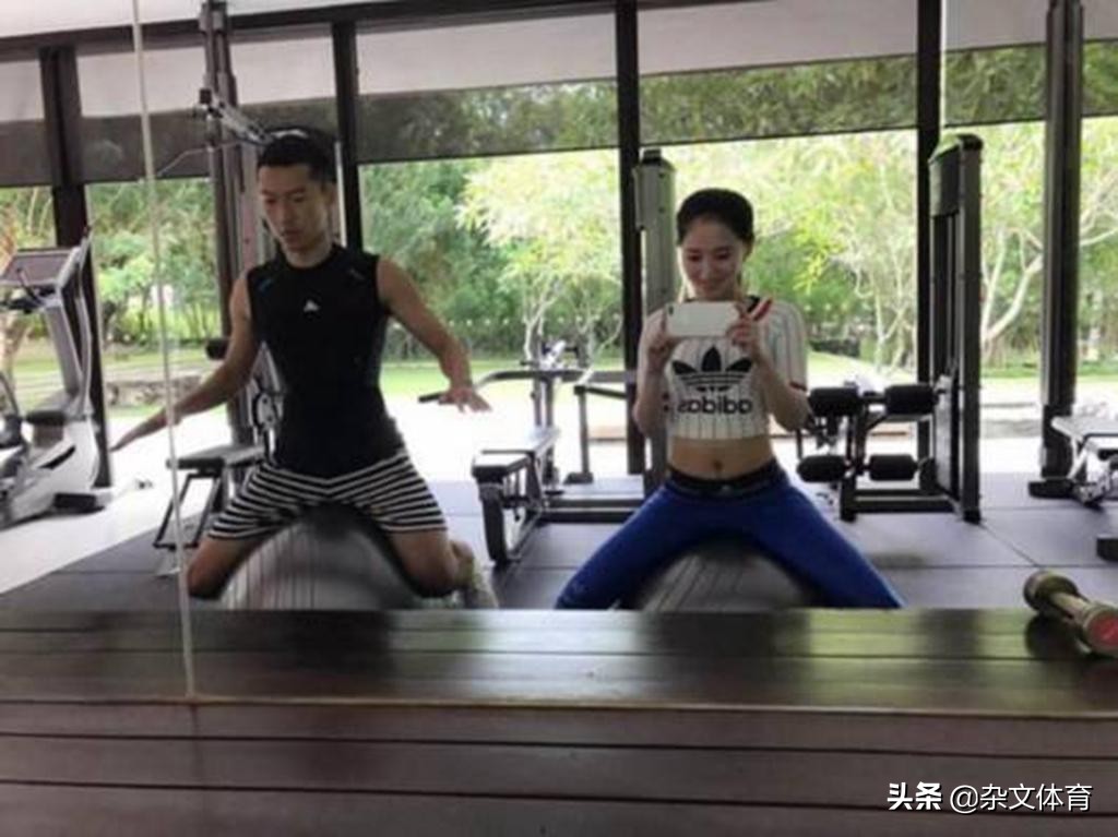 4年前亚洲杯结识大学妻子！错过里皮离开之战，29岁受到国足信任