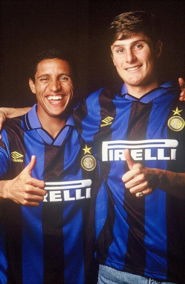 国际米兰球星萨内蒂图片,国米欧冠萨内蒂图文