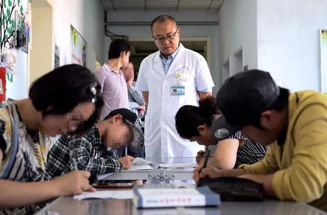 褐青色斑治疗最佳时间,褐青斑有哪些症状