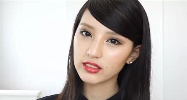 肤色偏黑想化妆成冷白皮怎么办,肤色黑怎么化妆不显老