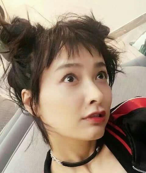 三岁的哪吒小爷有多潮？眼线腮红丸子头