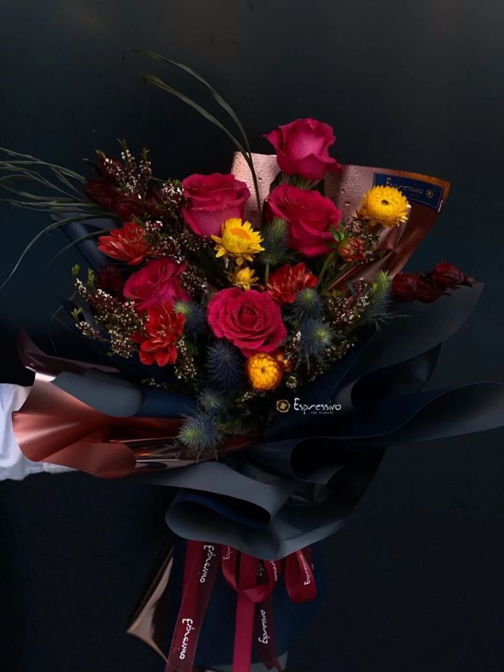 从中赫时尚北京花校出来连开7家花店，谁说花艺不赚钱？