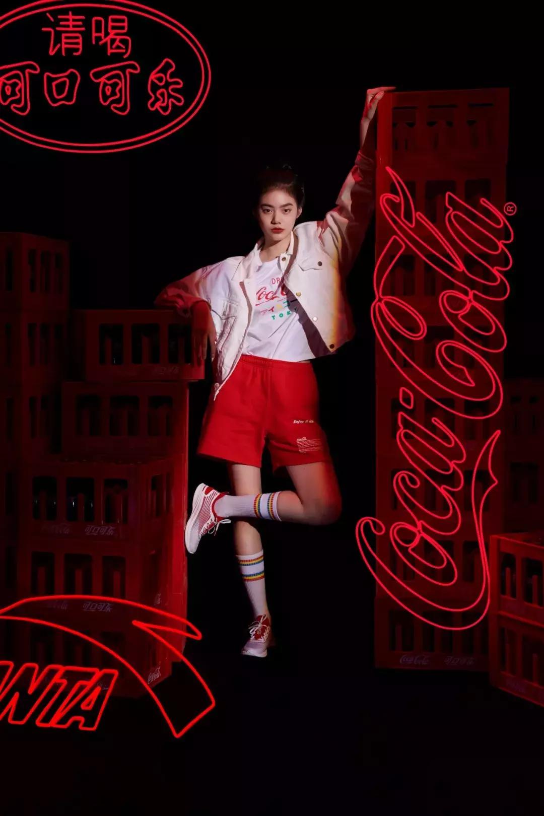 可口可乐联名跑步鞋怎么样,安踏可口可乐联名c37白熊款