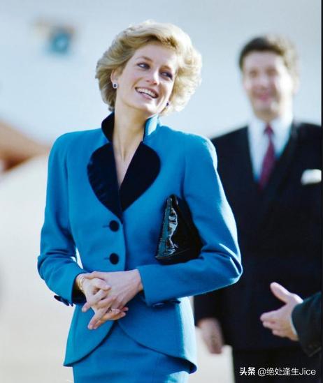戴安娜经典造型,为什么戴安娜短发比长发好看