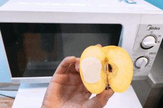 硬刚女皇龙妈也扛不住法令纹,2条沟壑让人心疼,贴一贴就消了