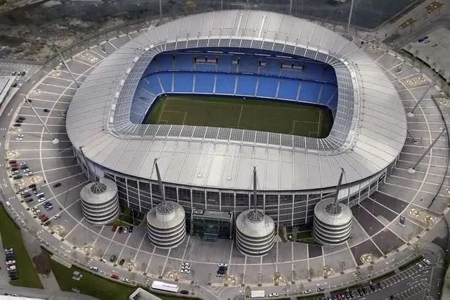 世界足球场的建造全过程,足球场穹顶结构