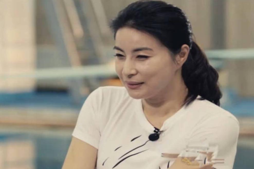 郭晶晶的退休金数目惊人,郭晶晶退役后是什么职位