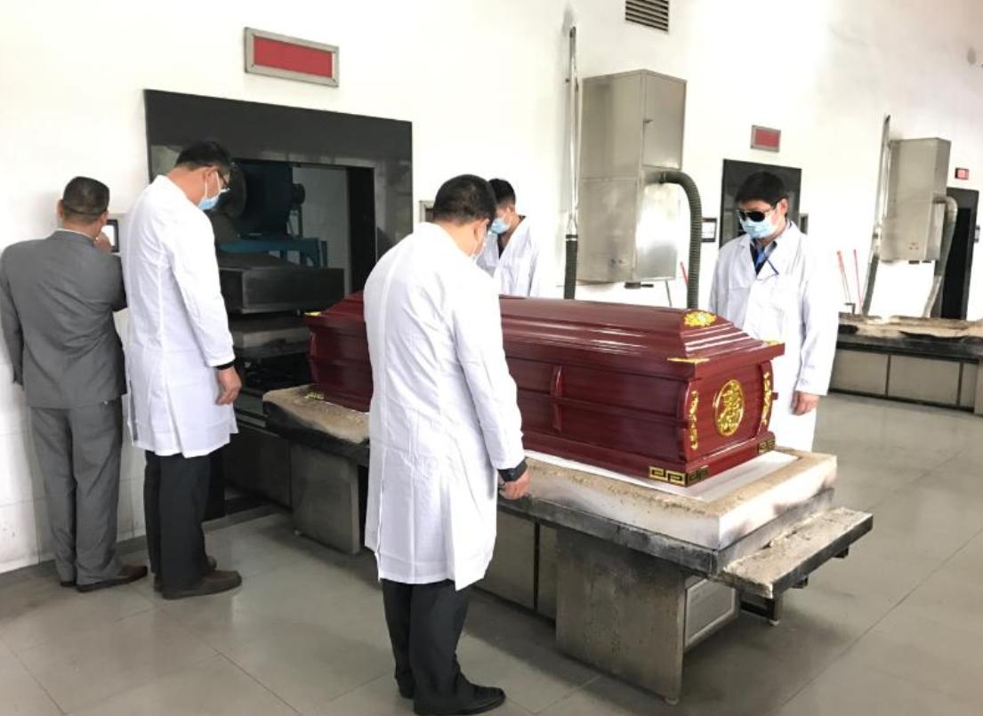 高温融化尸体会留下痕迹吗,高温下尸体会发生什么