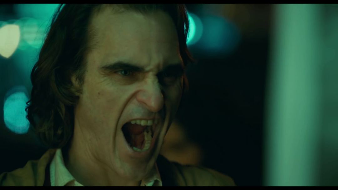 小丑口碑大爆豆瓣评分9,dc新片小丑首曝预告风格黑暗