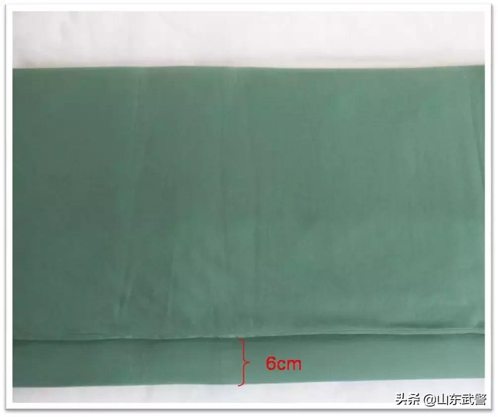 四折军被叠法小技巧,四折军被的叠法图