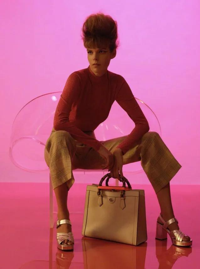 pantone发布的2021流行色黄,pantone2023春夏流行色