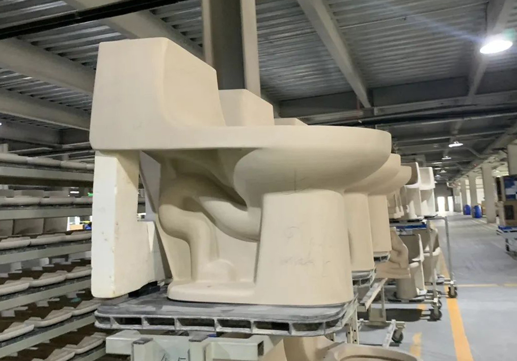 马桶销售：马桶，别买太贵的，选对这几个方面，买500元的就够用