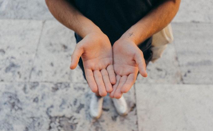 女生什么行为会让男生觉得最掉价,女生什么行为在男生眼里最掉价