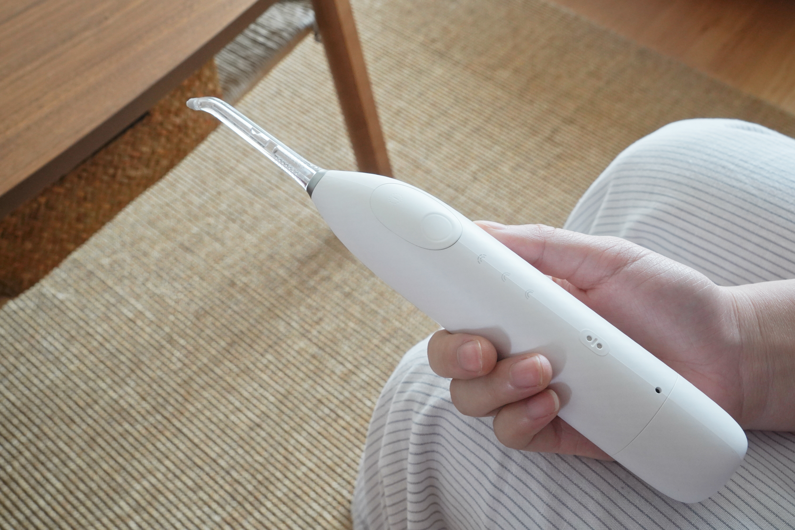 有了电动牙刷还要买便携冲牙器？洁碧、飞利浦，Oclean对比