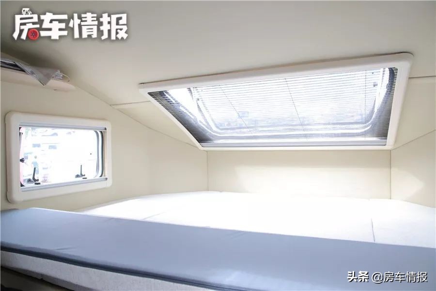 江铃d-max底盘单排皮卡房车怎么样,神行太保d-max硬升顶皮卡四驱房车