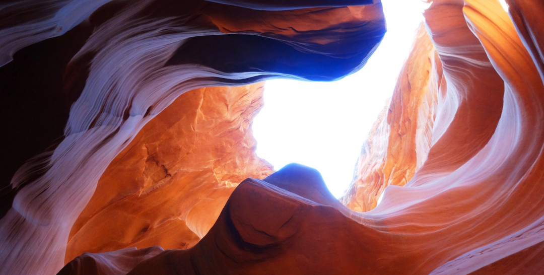 鍗撹繙鑷荤煶鍝佺浠嬬粛,鍗撹繙鑷荤煶浜氬厜