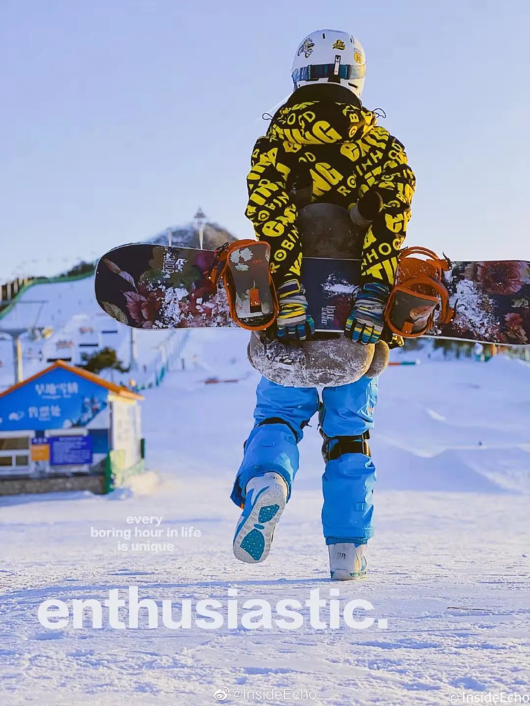 我最爱的红色冲锋衣,红色冲锋衣怎么搭配都丑