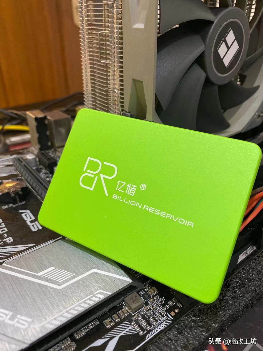 250g国产固态硬盘推荐性价比,512g固态硬盘哪个品牌性价比高