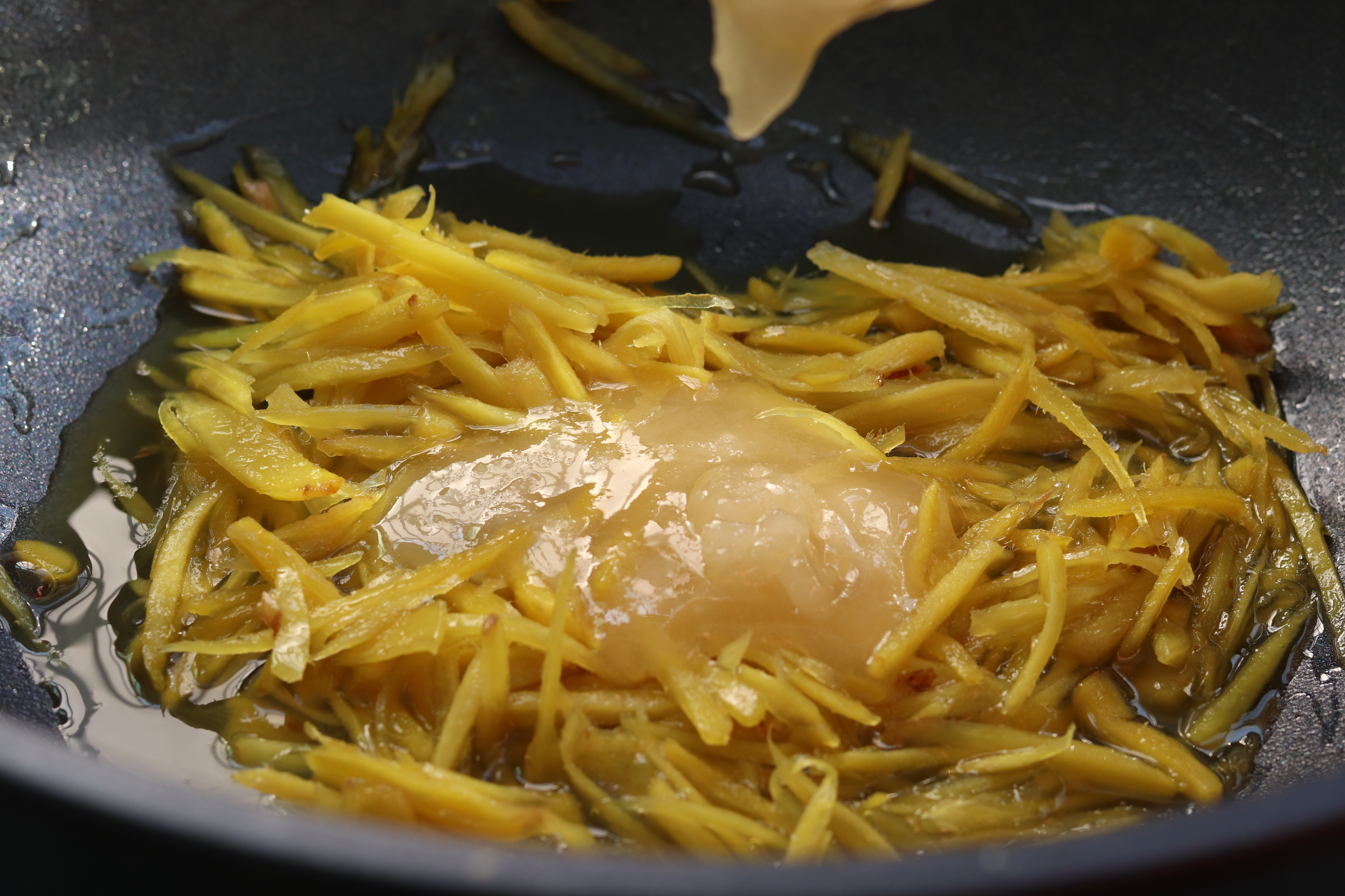 三伏天来杯姜糖茶赶走寒凉,适合夏天喝的防暑饮品红糖姜茶