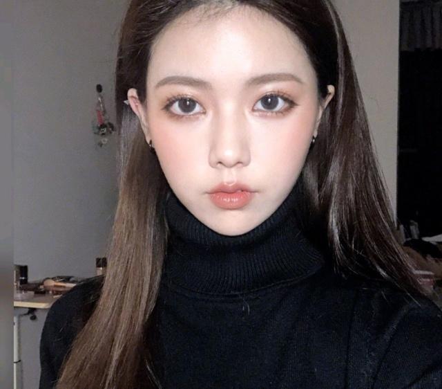 空气刘海短发适合什么脸型,空气刘海适合什么脸型发型图片