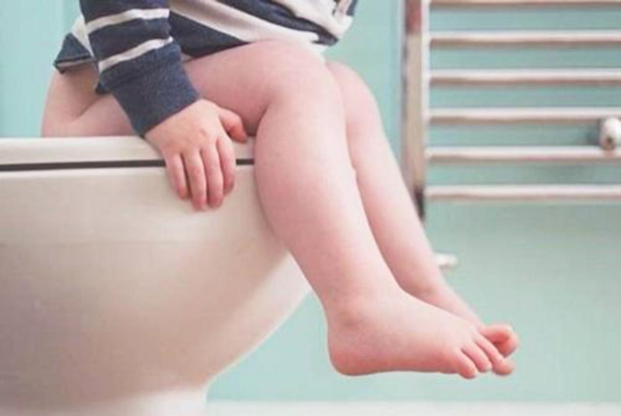 为什么孩子不喜欢在幼儿园拉粑粑,为什么孩子不愿意在学校拉臭臭