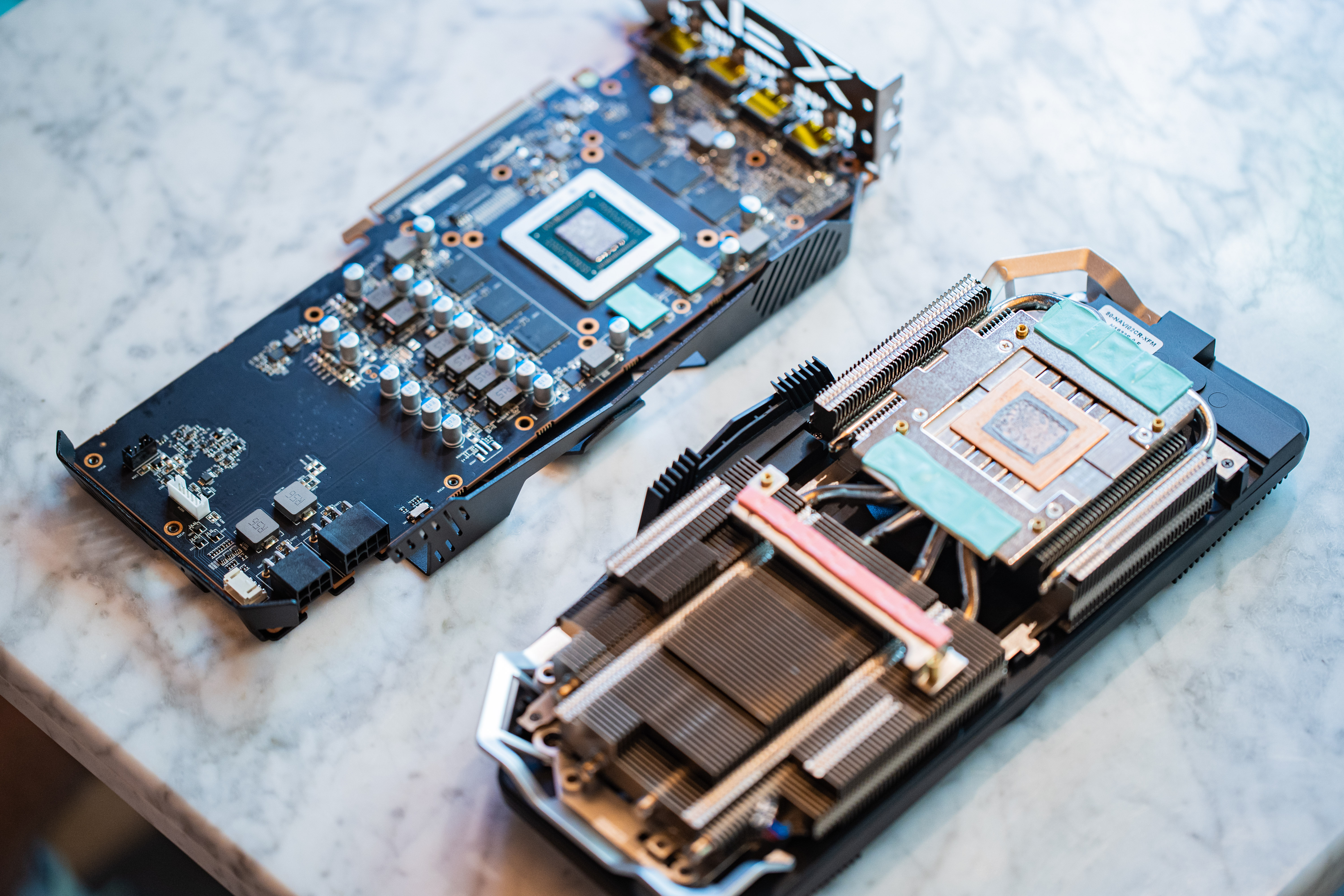 讯景xfxrx5908g黑狼版,xfx讯景rx5708g黑狼版