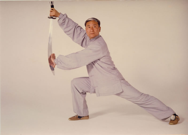 李连杰讲练武术被人看不起,李连杰自曝功夫不如搏击