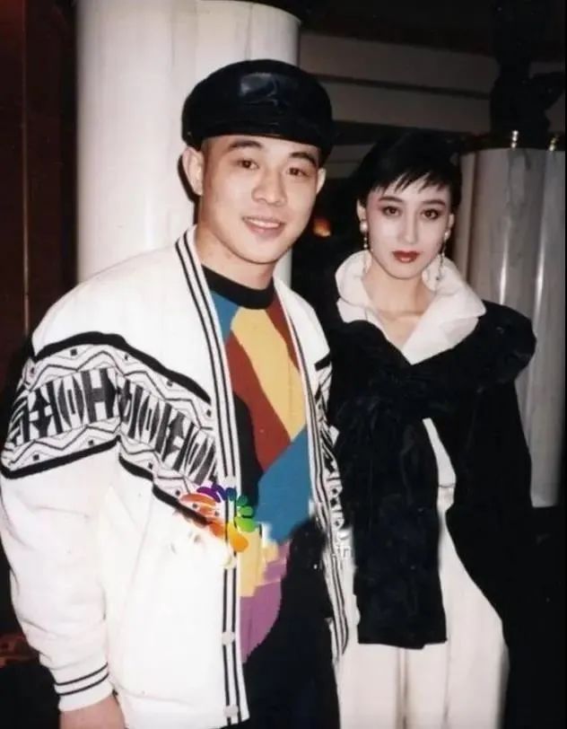 52岁邱淑贞近照曝光,51岁邱淑贞素颜照片