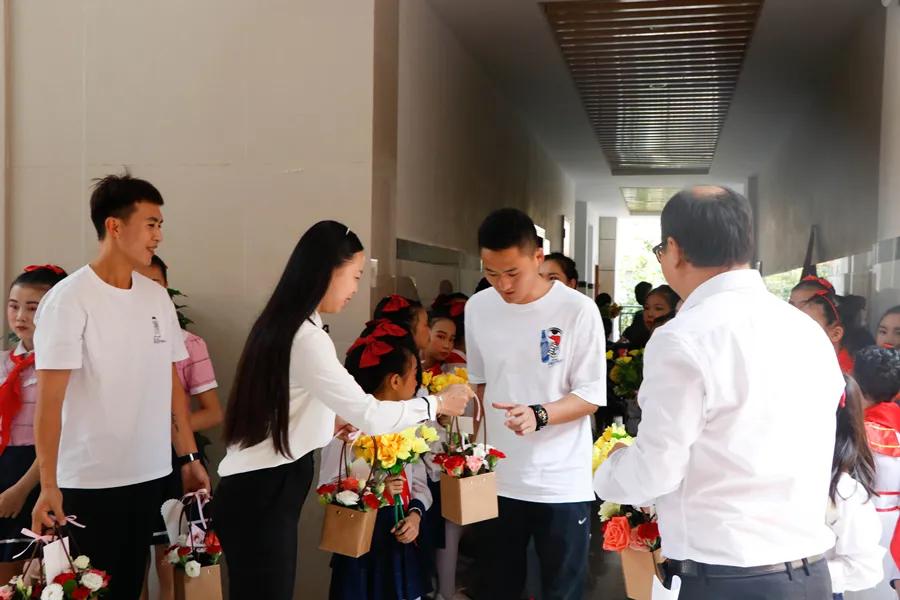 请党放心强国有我迎国庆主题活动,请党放心强国有我庆祝节目