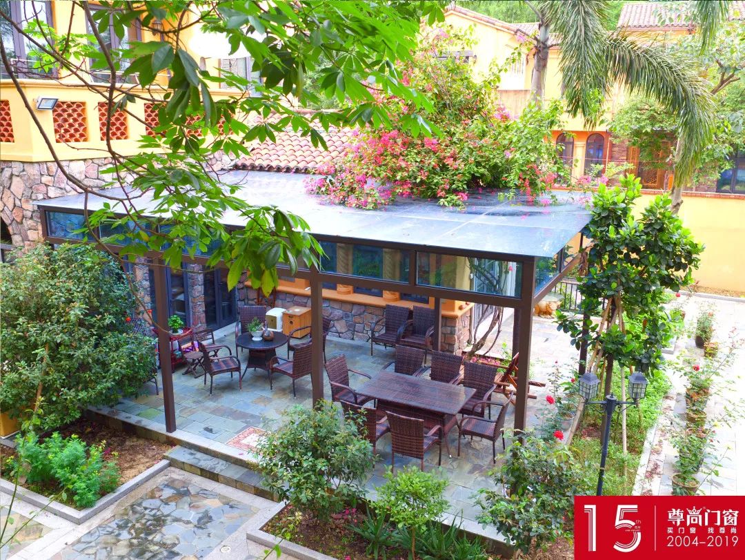 当派丽丰胜遇见尊尚——法式防腐木邂逅现代阳光房